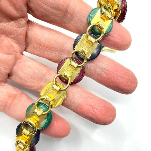 Kitchy Vintage Button Gold Tone Artisan Made Bracelet - Picture 5 of 7